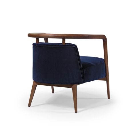 https://mom.maison-objet.com/fr/produit/1766832/essex-armchair