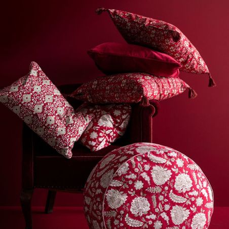 https://mom.maison-objet.com/en/product/1706/cushions