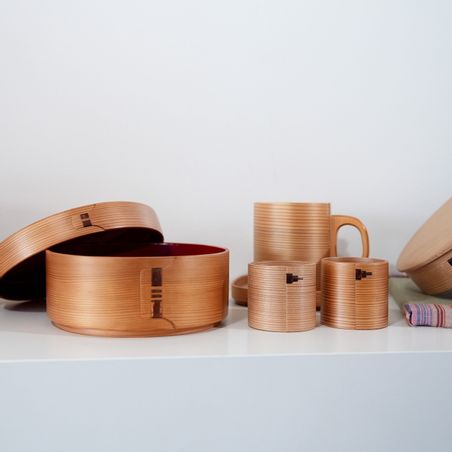 https://mom.maison-objet.com/en/product/1818258/odate-traditional-magewappa-akita-natural-cedar-bento-box
