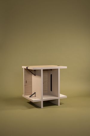 https://mom.maison-objet.com/fr/produit/1849666/tabouret-iteration