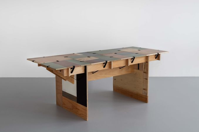 https://mom.maison-objet.com/fr/produit/1849686/table-iteration